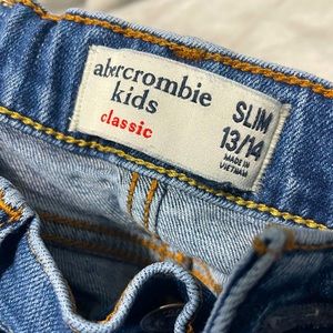 ABERCROMBIE KIDS straight leg jeans
